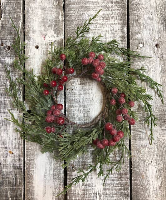 Sparkle Berry Spruce Candle Ring